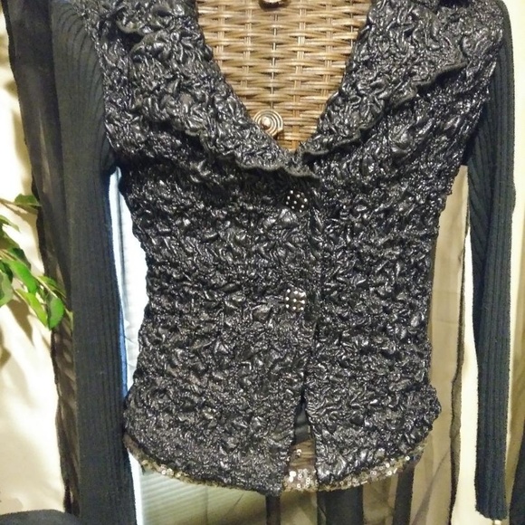 Gorgeous Black 2 Button Sweater Jacket 6 - Picture 6 of 6